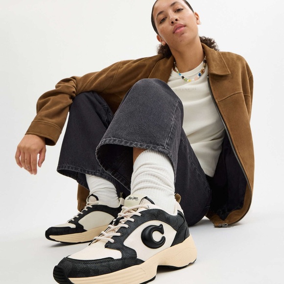 Coach Strider Sneaker In Signature Canvas - Picture 1 of 5
